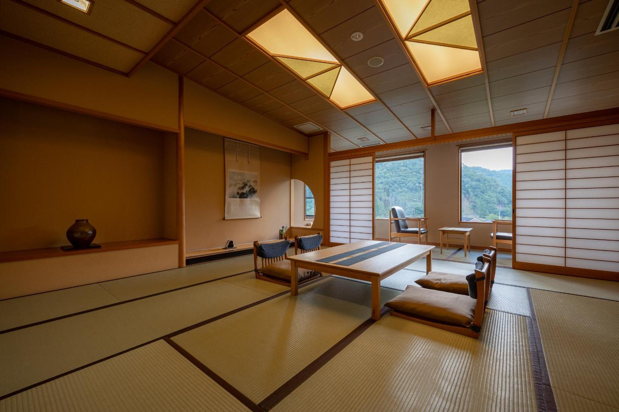 Kifuno Sato Hotel Mimasaka Bagian luar foto
